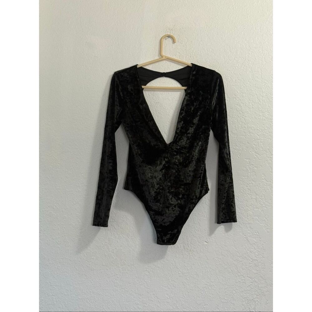Victorias Secret Crushed Velvet Black Deep V-Neck Open Back Bodysuit M / L thong